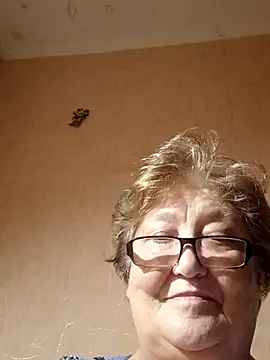 Snapshot of Katherine735 chatting on 11.11.25 Katherine735 online show from 11.11.25