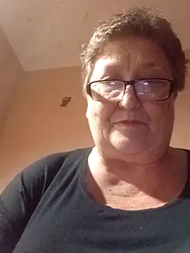 Snapshot of Katherine735 chatting on 11.20.25 Katherine735 online show from 11.20.25