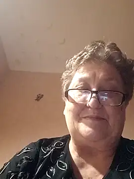 Snapshot of Katherine735 chatting on 11.24.25 Katherine735 online show from 11.24.25