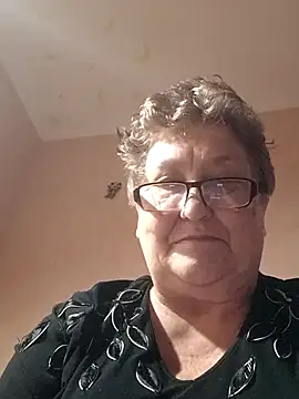 Snapshot of Katherine735 chatting on 11.26.25 Katherine735 online show from 11.26.25