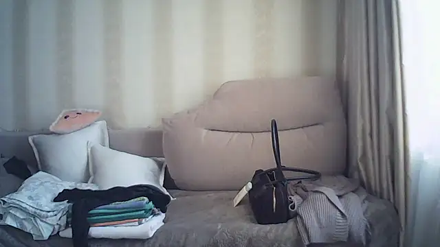 MoodieMira online show from 03.11.26