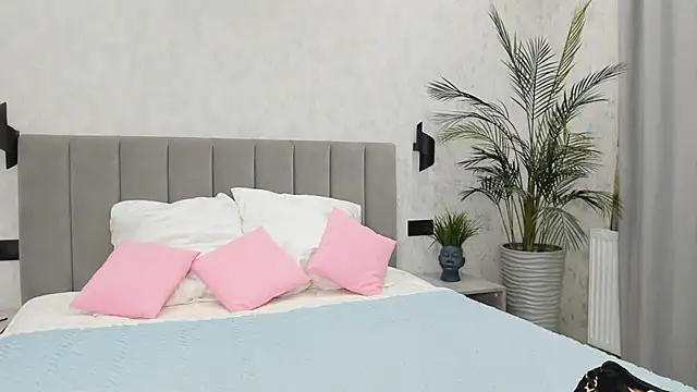 Snapshot of paradi_see chatting on 01.11.26 paradi see online show from 01.11.26