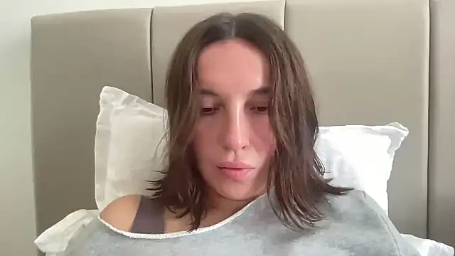 CArivora online show from 02.19.26