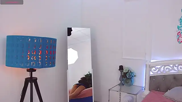 ArielLoove online show from 11.22.25