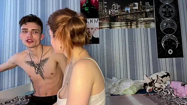 EmiliaCouple online show from 03.04.26