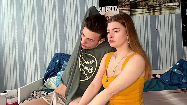 EmiliaCouple online show from 03.19.26