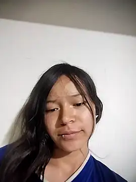 Ninfa pink online show from 11.02.25