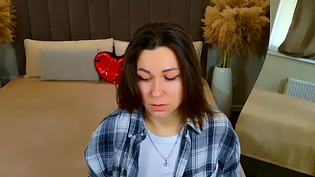 EdenSolis online show from 04.11.26