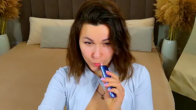 EdenSolis online show from 04.14.26