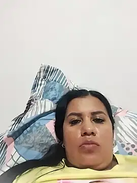 Snapshot of Candy-Samanthy chatting on 11.21.25 Candy-Samanthy online show from 11.21.25