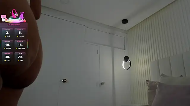 amira sanz online show from 12.05.25