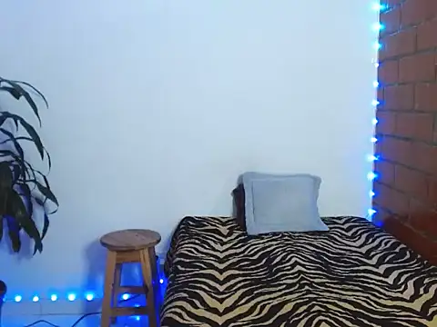 Snapshot of Maax3023 chatting on 11.01.25 Maax3023 online show from 11.01.25