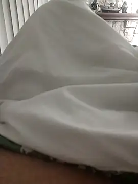 Snapshot of shyguy8569 chatting on 11.11.25 shyguy8569 online show from 11.11.25