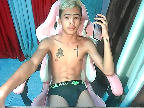 boy raphael online show from 03.01.26