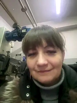 Snapshot of Butterfly8385 chatting on 12.04.25 Butterfly8385 online show from 12.04.25