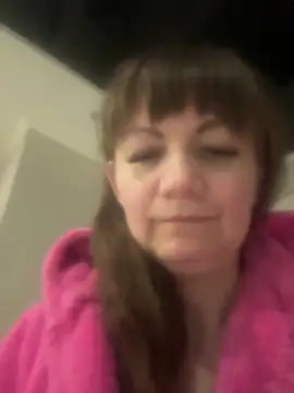 Snapshot of Butterfly8385 chatting on 12.18.25 Butterfly8385 online show from 12.18.25