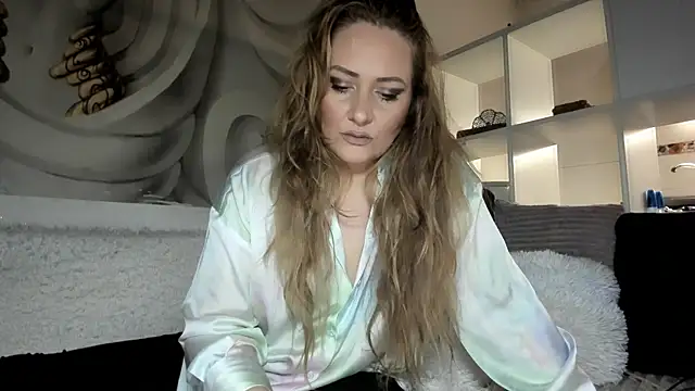 Snapshot of 88__callmemadam__88 chatting on 10.19.25 88 callmemadam 88 online show from 10.19.25