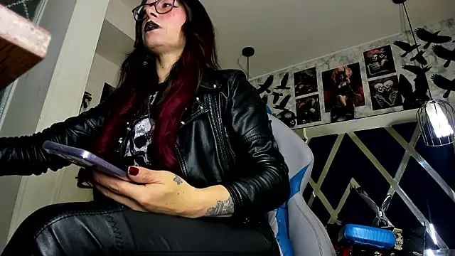 Snapshot of Evangelinejoness_ chatting on 02.02.26 Evangelinejoness online show from 02.02.26