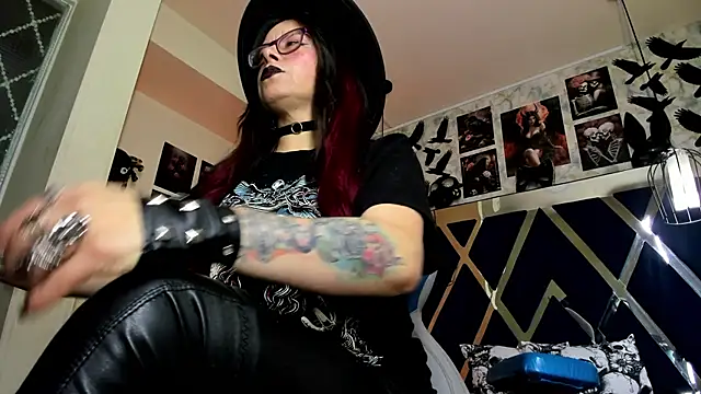 Snapshot of Evangelinejoness_ chatting on 02.10.26 Evangelinejoness online show from 02.10.26