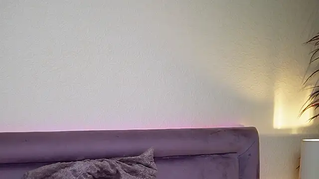 JoelleApril online show from 03.25.26