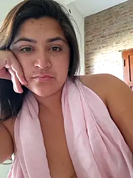 morenalatinaa online show from 02.15.26