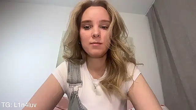 AIicaparkerc online show from 03.26.26