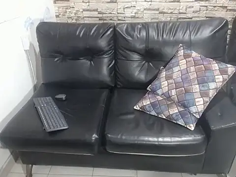 Snapshot of rom_weasley chatting on 10.25.25 rom weasley online show from 10.25.25