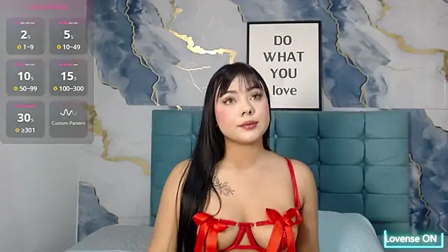 Mariiiana01 online show from 10.17.25