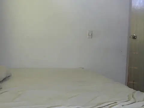 Snapshot of TinyStarz chatting on 11.18.25 TinyStarz online show from 11.18.25