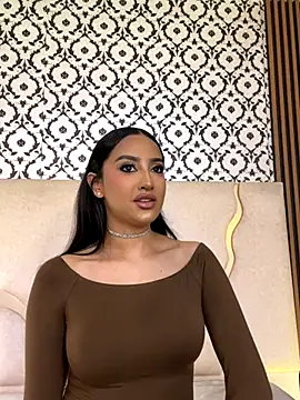 BEELLA TAY1 online show from 11.06.25