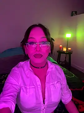 MiniMonroe online show from 10.15.25