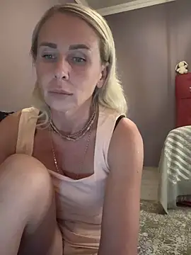 ElenabonyX online show from 10.22.25