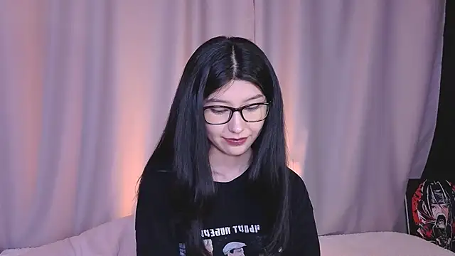 Snapshot of sunarinsun chatting on 03.28.26 sunarinsun online show from 03.28.26