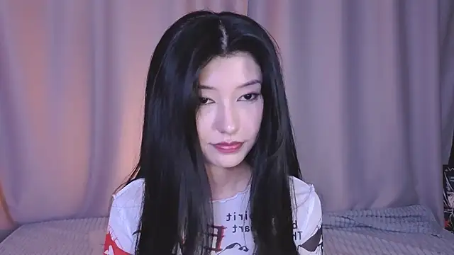 Snapshot of sunarinsun chatting on 05.26.26 sunarinsun online show from 05.26.26