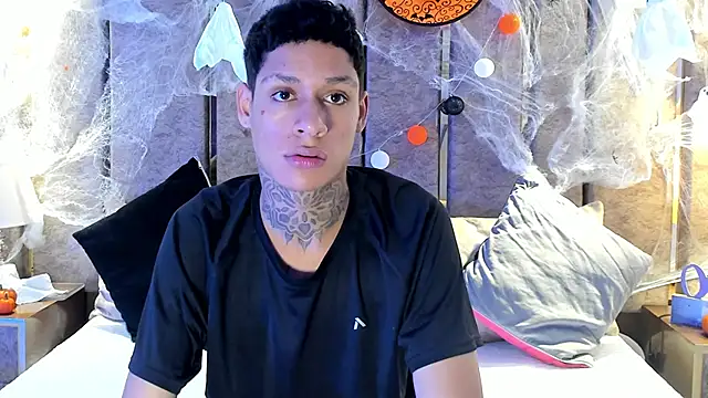 Snapshot of GaelCarter chatting on 10.30.25 GaelCarter online show from 10.30.25