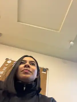 AlyssaRay online show from 02.21.26