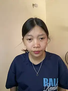 Snapshot of linh-lan1 chatting on 06.23.26 linh-lan1 online show from 06.23.26