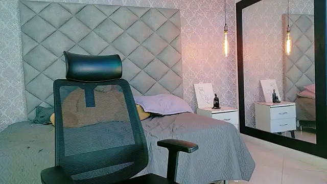 CARO ADAMS1 online show from 01.14.26