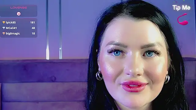 EvaBilss online show from 04.15.26