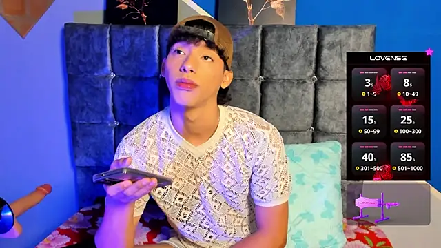 Snapshot of kalet-skinny chatting on 10.25.25 kalet-skinny online show from 10.25.25