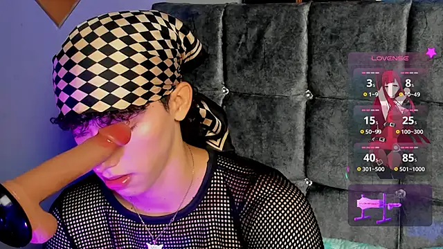 Snapshot of kalet-skinny chatting on 11.07.25 kalet-skinny online show from 11.07.25