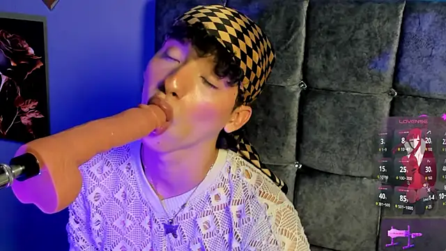 Snapshot of kalet-skinny chatting on 11.13.25 kalet-skinny online show from 11.13.25