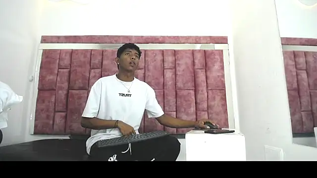 Mick storm online show from 04.08.26