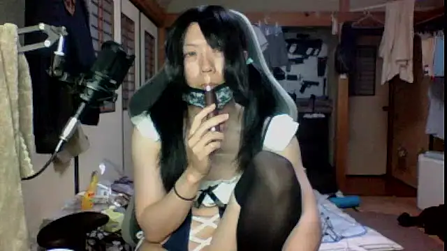 Snapshot of harinyanxxx chatting on 10.28.25 harinyanxxx online show from 10.28.25