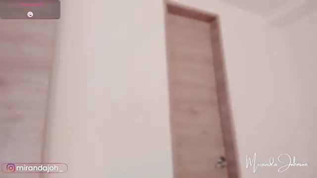 MirandaJohnson  online show from 12.04.25