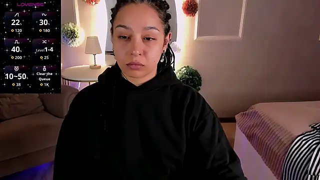 Aisha Goldstein online show from 04.10.26