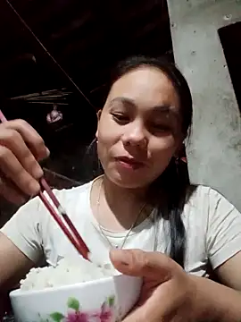 Snapshot of kitachu chatting on 11.05.25 kitachu online show from 11.05.25