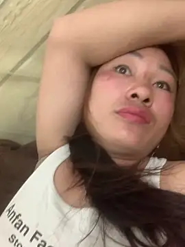 Snapshot of Linh_sexyy chatting on 04.21.26 Linh sexyy online show from 04.21.26