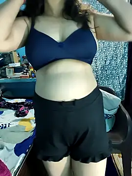 Model Show01 online show from 11.20.25