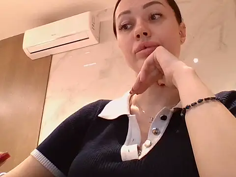 Snapshot of Yanorell chatting on 02.26.26 Yanorell online show from 02.26.26